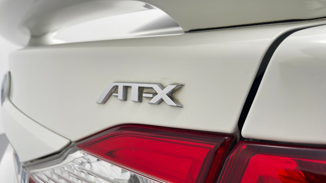 Badge (Boot Right Side)