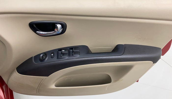 2012 Hyundai i10 MAGNA 1.2, Petrol, Manual, 38,844 km, Driver Side Door Panels Control