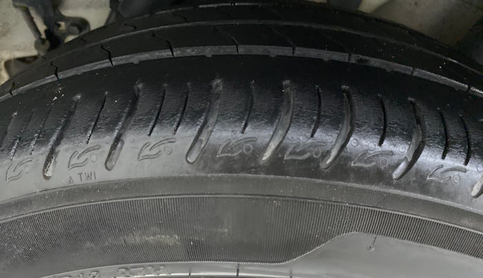 2018 Hyundai Verna 1.6 CRDI SX, Diesel, Manual, 56,082 km, Left Rear Tyre Tread