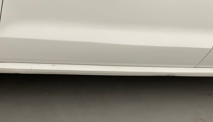 2015 Volkswagen Polo HIGHLINE1.2L, Petrol, Manual, 64,998 km, Left running board - Slightly dented
