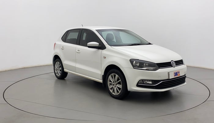2015 Volkswagen Polo HIGHLINE1.2L, Petrol, Manual, 64,998 km, Right Front Diagonal