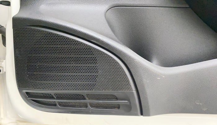 2015 Volkswagen Polo HIGHLINE1.2L, Petrol, Manual, 64,998 km, Speaker