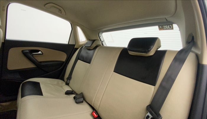 2015 Volkswagen Polo HIGHLINE1.2L, Petrol, Manual, 65,040 km, Right Side Rear Door Cabin