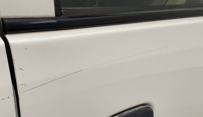 2015 Maruti Wagon R 1.0 LXI, Petrol, Manual, 86,239 km, Driver-side door - Minor scratches