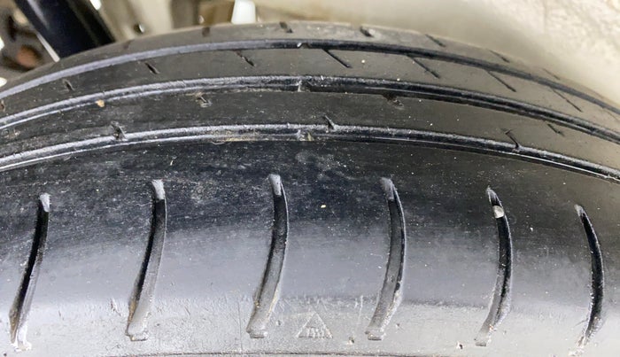 2018 Maruti Wagon R 1.0 LXI CNG, CNG, Manual, 61,090 km, Right Rear Tyre Tread