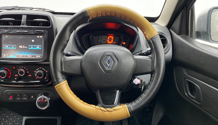 2017 Renault Kwid 1.0 RXT Opt AT, Petrol, Automatic, 26,486 km, Steering Wheel Close Up