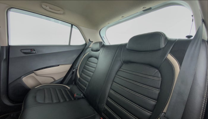 2019 Hyundai Grand i10 MAGNA 1.2 KAPPA VTVT, Petrol, Manual, 21,193 km, Right Side Rear Door Cabin