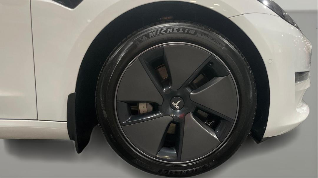 2023 Tesla Model 3 Long Range, Automatic, 38277 km, Right Front Wheel