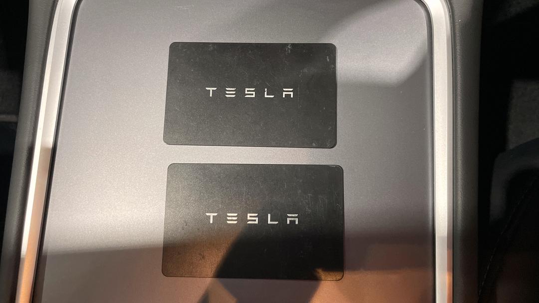 2023 Tesla Model 3 Long Range, Automatic, 38277 km, Key Close-up