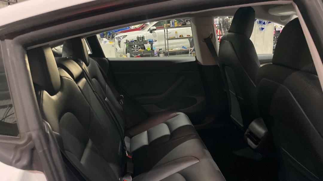 2023 Tesla Model 3 Long Range, Automatic, 38277 km, Right Side Rear Door Cabin View