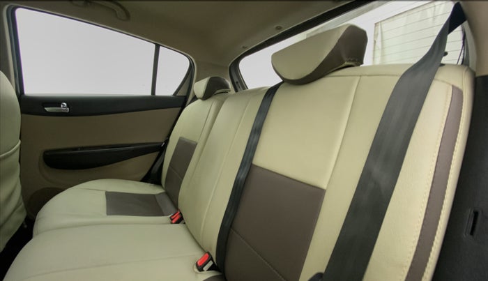 2012 Hyundai i20 SPORTZ 1.2 VTVT, Petrol, Manual, 71,561 km, Right Side Rear Door Cabin