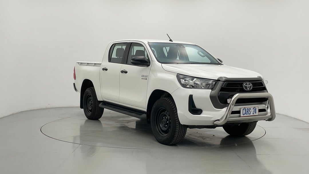 2021 Toyota Hilux Sr Hi-rider (4x2), Automatic, 57620 km, Right Front Diagonal (45- Degree) View