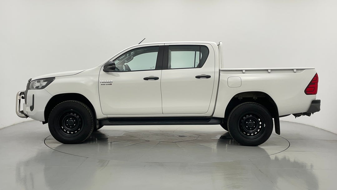 2021 Toyota Hilux Sr Hi-rider (4x2), Automatic, 57620 km, Left Side View