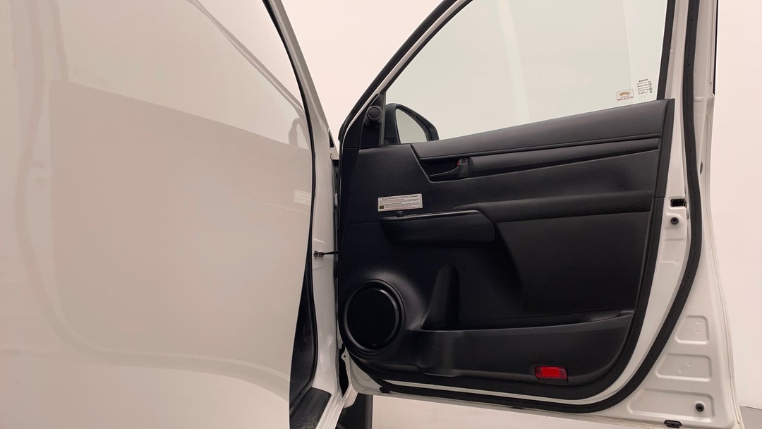 2021 Toyota Hilux Sr Hi-rider (4x2), Automatic, 57620 km, Speaker View