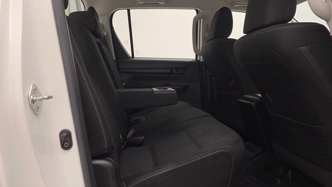 2021 Toyota Hilux Sr Hi-rider (4x2), Automatic, 57620 km, Right Side Rear Door Cabin View