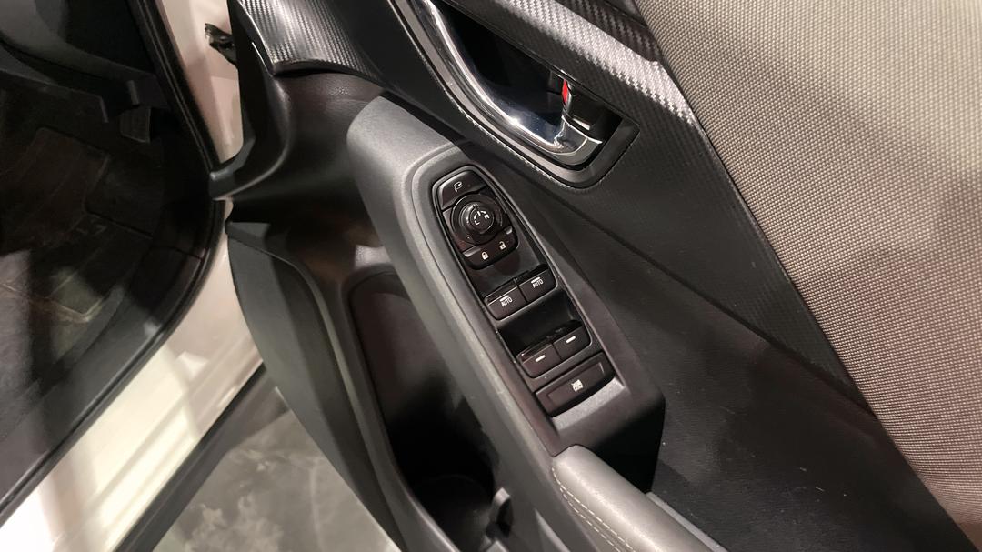 2024 Subaru Crosstrek AWD 2.0l, Automatic, 61672 km, Drivers Side Door Panel Controls