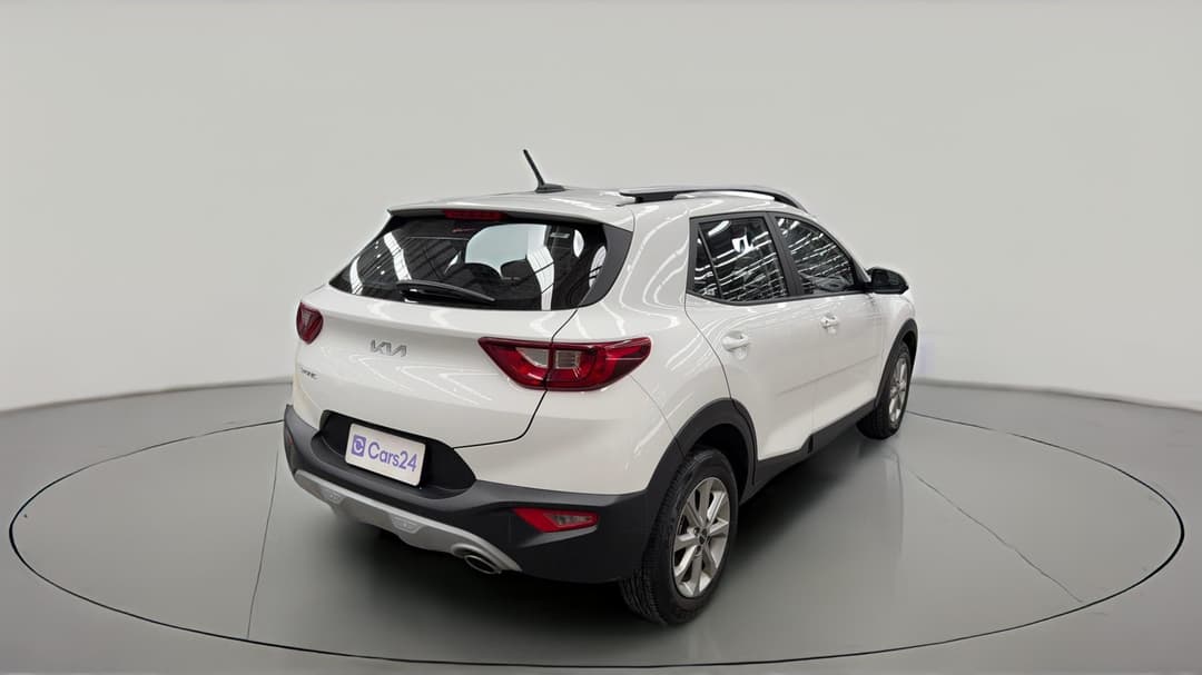 2024 Kia Stonic S, Automatic, 56956 km, Right Back Diagonal (45- Degree) View