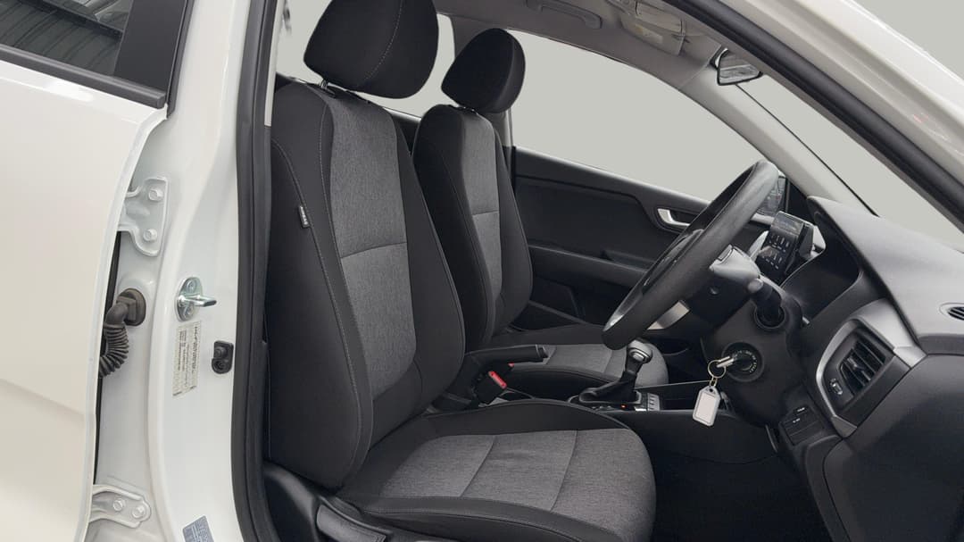 2024 Kia Stonic S, Automatic, 56956 km, Right Side Front Door Cabin View
