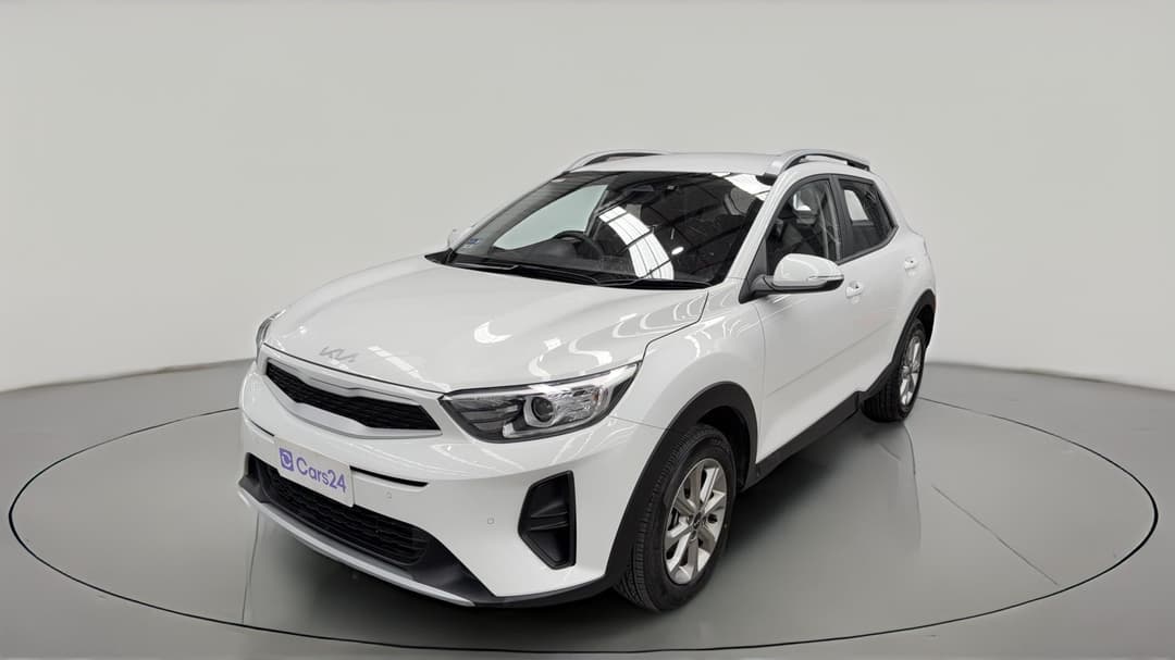 2024 Kia Stonic S, Automatic, 56956 km, Left Front Diagonal (45- Degree) View