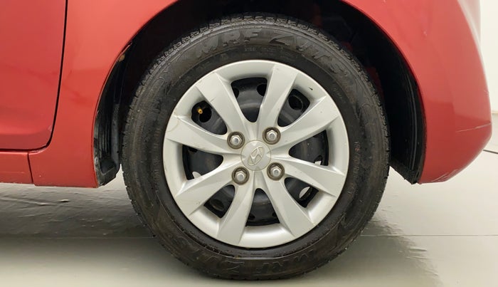 2011 Hyundai Eon MAGNA +, Petrol, Manual, 64,150 km, Right Front Wheel