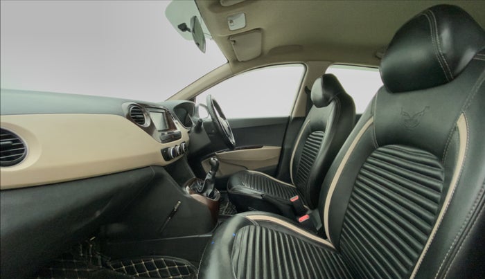 2018 Hyundai Grand i10 MAGNA 1.2 KAPPA VTVT, CNG, Manual, 47,633 km, Right Side Front Door Cabin