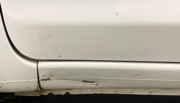 2016 Datsun Go T, Petrol, Manual, 20,216 km, Left running board - Slightly dented