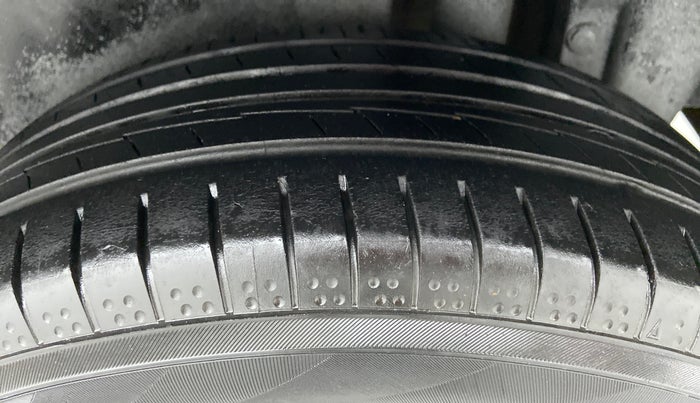 2015 Maruti Swift VDI ABS, Diesel, Manual, 57,387 km, Left Rear Tyre Tread
