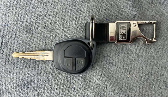 2015 Maruti Swift VDI ABS, Diesel, Manual, 57,387 km, Key Close Up