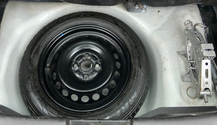 2015 Maruti Swift VDI ABS, Diesel, Manual, 57,387 km, Spare Tyre