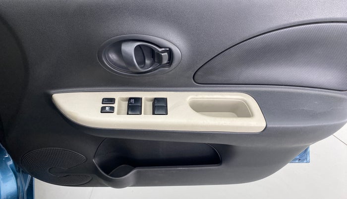 2016 Nissan Micra Active XV S, Petrol, Manual, 80,375 km, Driver Side Door Panels Control