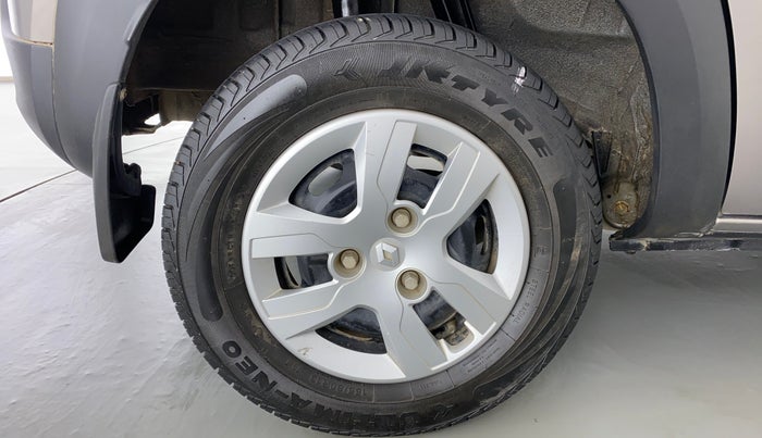 2019 Renault Kwid RXL, Petrol, Manual, 23,359 km, Right Rear Wheel