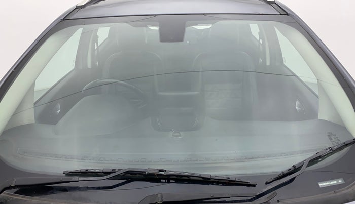 2018 Ford Ecosport TITANIUM + 1.5L DIESEL, Diesel, Manual, 1,04,970 km, Front windshield - Minor spot on windshield