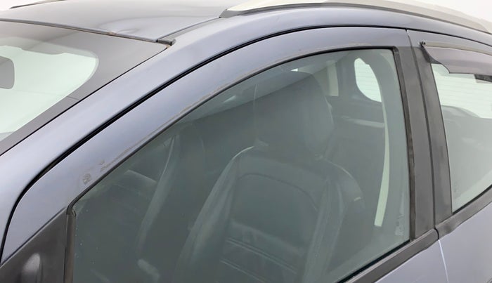 2018 Ford Ecosport TITANIUM + 1.5L DIESEL, Diesel, Manual, 1,04,970 km, Front passenger door - Door visor damaged