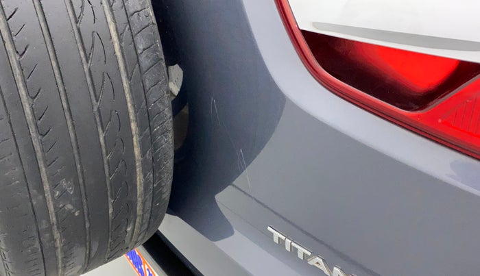 2018 Ford Ecosport TITANIUM + 1.5L DIESEL, Diesel, Manual, 1,04,970 km, Dicky (Boot door) - Minor scratches