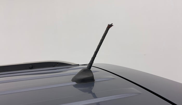 2018 Ford Ecosport TITANIUM + 1.5L DIESEL, Diesel, Manual, 1,04,970 km, Roof - Antenna has minor damage