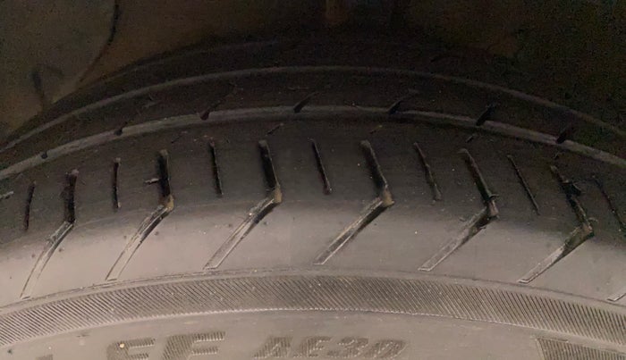 2021 Hyundai AURA S 1.2 CNG, CNG, Manual, 66,479 km, Left Front Tyre Tread