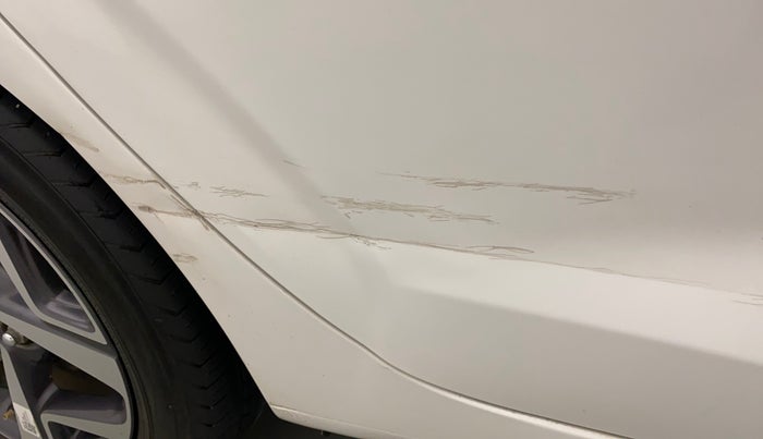 2021 Hyundai AURA S 1.2 CNG, CNG, Manual, 66,479 km, Right rear door - Minor scratches