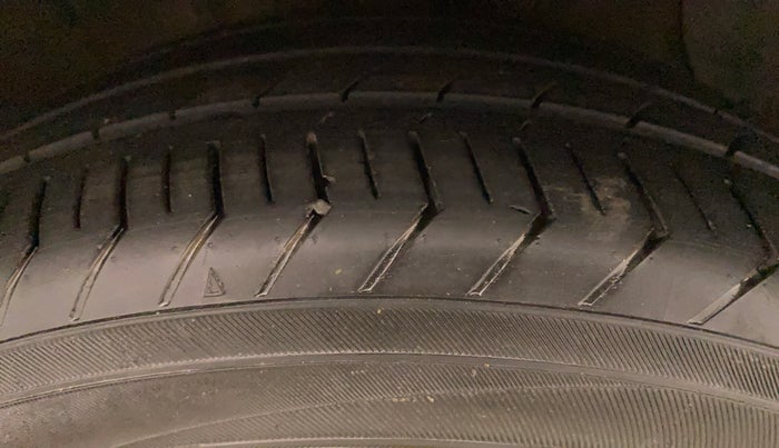 2021 Hyundai AURA S 1.2 CNG, CNG, Manual, 66,479 km, Right Front Tyre Tread