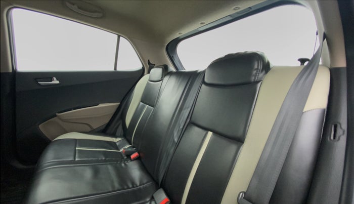 2018 Hyundai Grand i10 SPORTZ 1.2 KAPPA VTVT, Petrol, Manual, 34,805 km, Right Side Rear Door Cabin