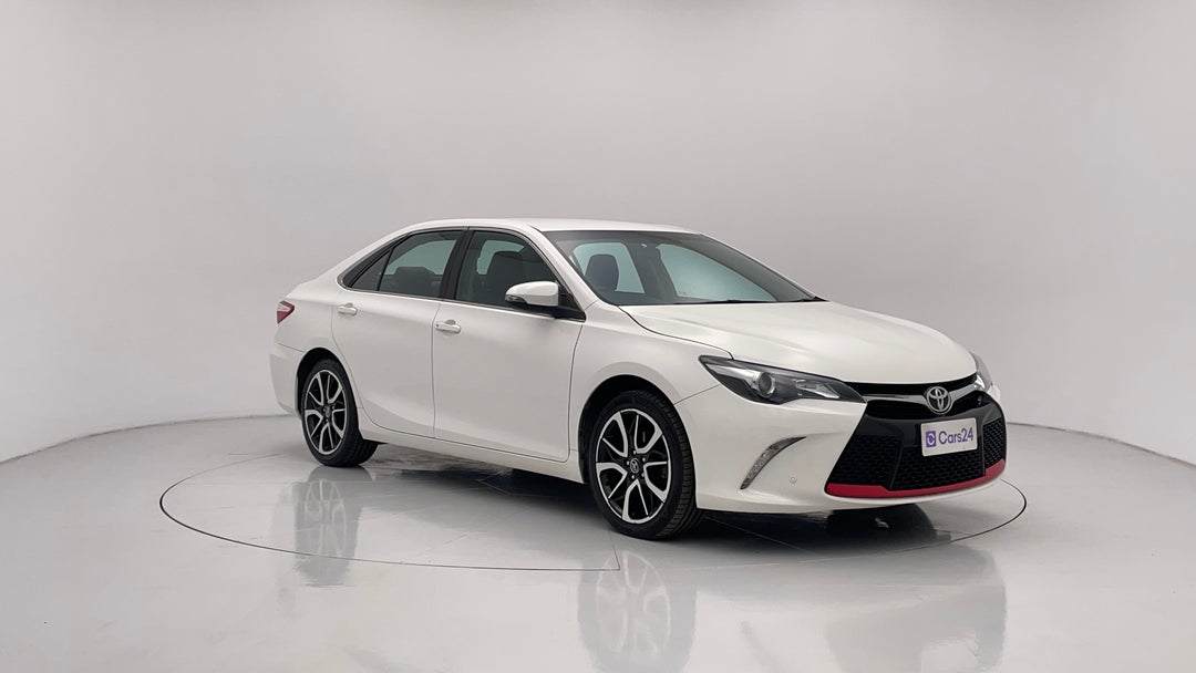 2017 Toyota Camry Atara Sx, Automatic, 169573 km, Right Front Diagonal (45- Degree) View