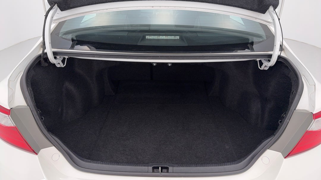 2017 Toyota Camry Atara Sx, Automatic, 169573 km, Boot Inside View
