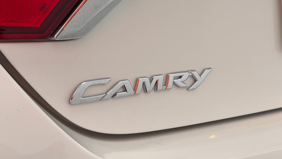 2017 Toyota Camry Atara Sx, Automatic, 169573 km, Badge (Boot Left Side)