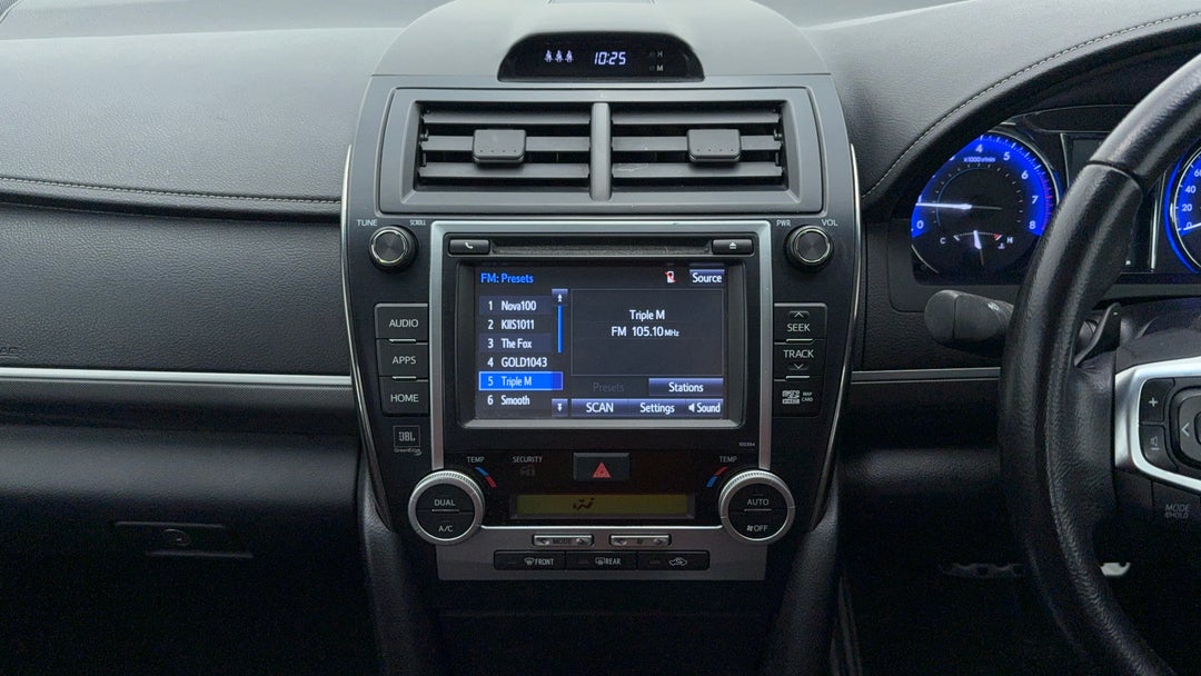 2017 Toyota Camry Atara Sx, Automatic, 169573 km, Center Console