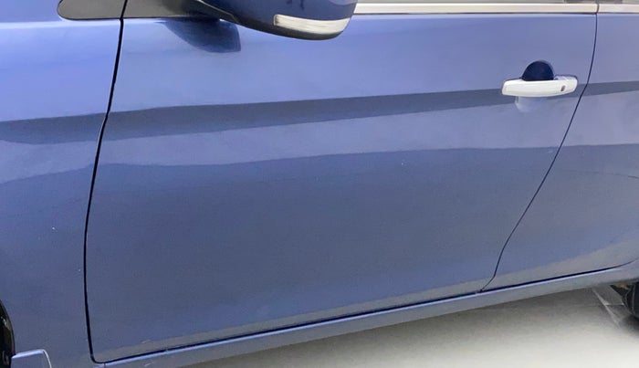 2018 Maruti Ciaz ALPHA 1.5 SHVS PETROL, Petrol, Manual, 62,041 km, Front passenger door - Paint has faded