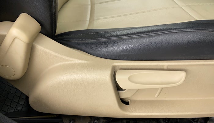 2015 Volkswagen Polo HIGHLINE1.2L PETROL, Petrol, Manual, 27,132 km, Driver Side Adjustment Panel