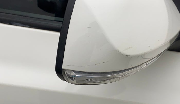 2016 Hyundai Grand i10 ASTA (O) 1.2 KAPPA VTVT, Petrol, Manual, 21,963 km, Right rear-view mirror - Indicator light has minor damage