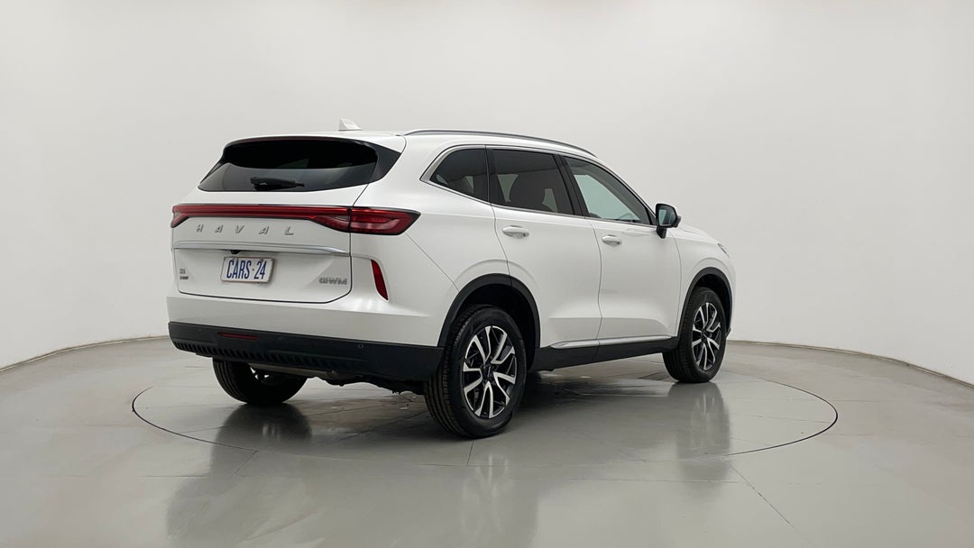 Right Back Diagonal (45- Degree) View