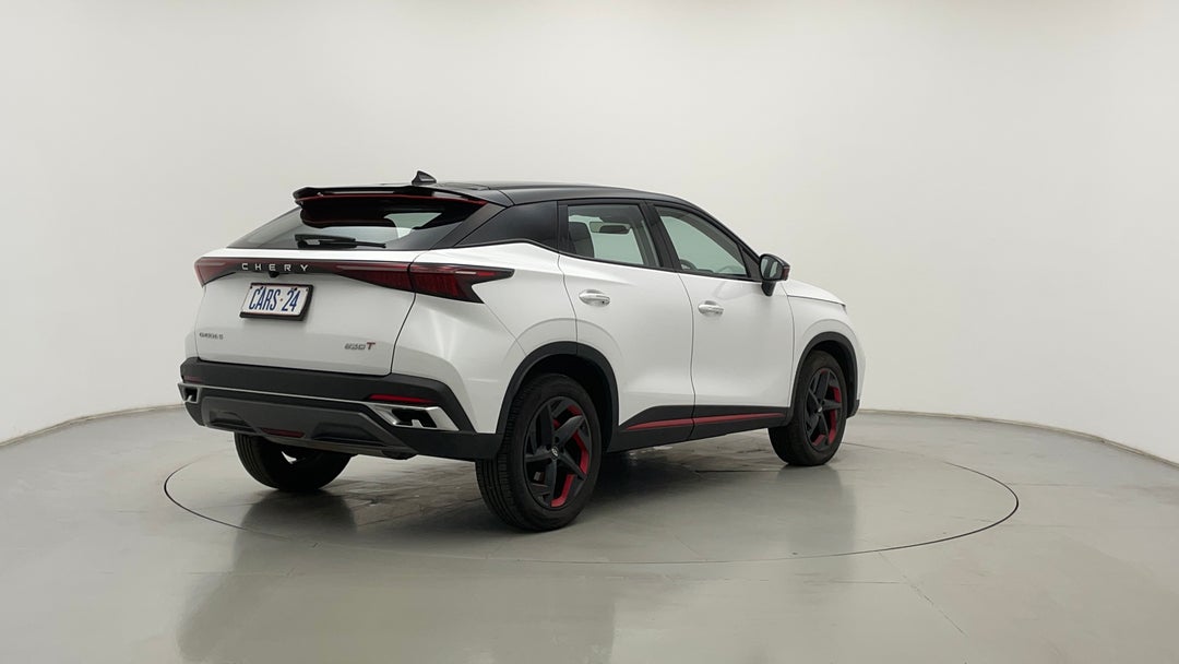 Right Back Diagonal (45- Degree) View