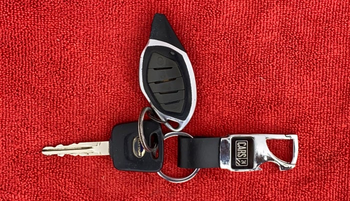 2015 Datsun Go T, Petrol, Manual, 54,069 km, Key Close Up