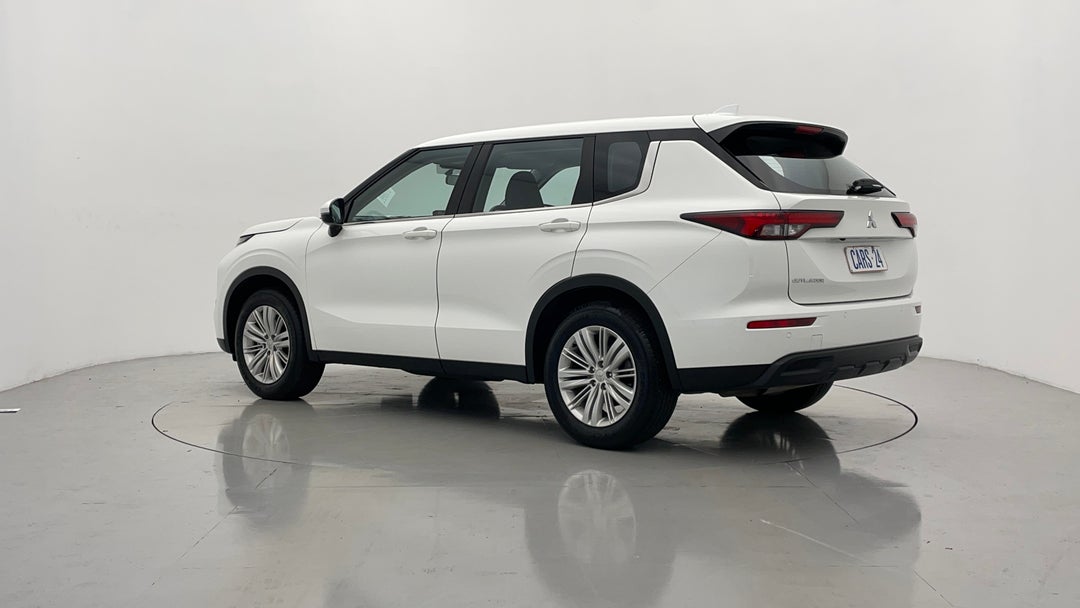 Left Back Diagonal (45- Degree) View